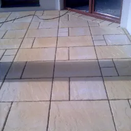 Brukarstwo- układanie kostki brukowej