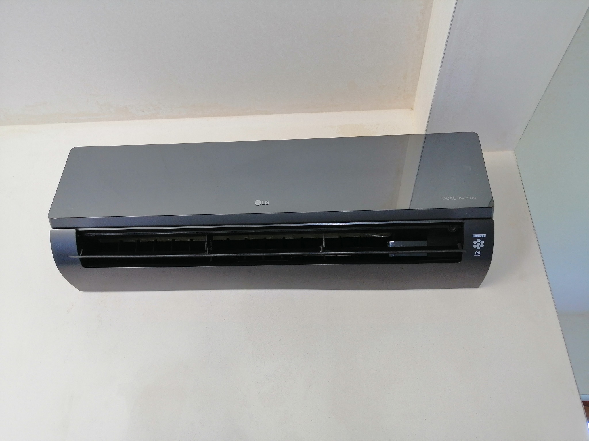 Klimatyzator LG ARTCOOL Mirror 5,0 kW