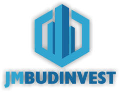 Logo firmy JMBUDINVEST z symbolem stylizowanych budynków w kolorze niebieskim na białym tle.