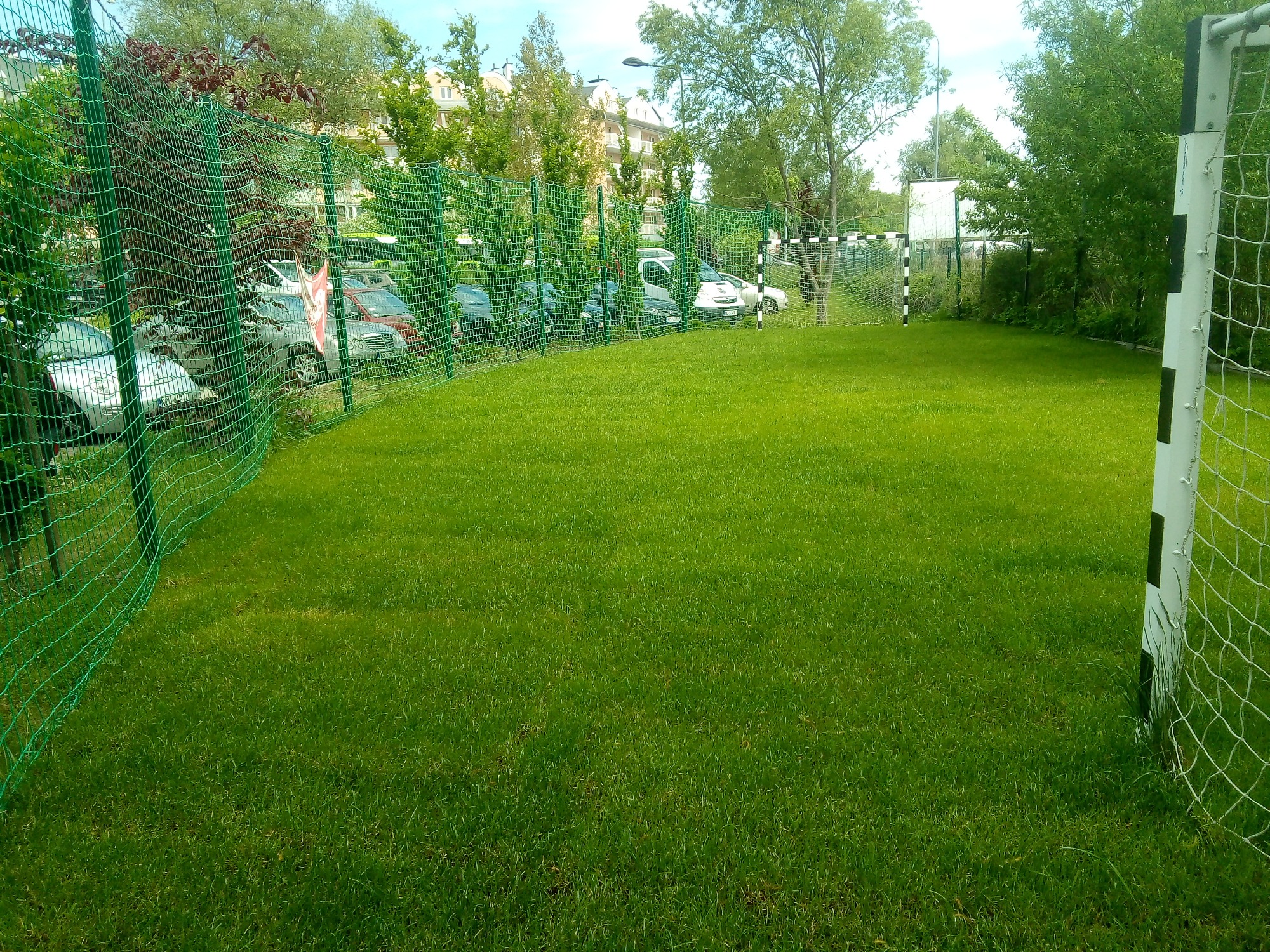 Owodnienie boiska i położenie trawy