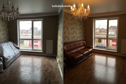 Porównanie stanu pokoju przed i po: po lewej pokój z zakrytym folią meblem i brudną podłogą, po prawej pokój z wypolerowaną podłogą i skórzaną sofą, pod żyrandolem.