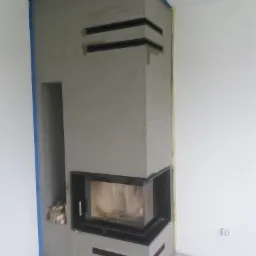 Kominek Narozny z Wnęką na Drewno