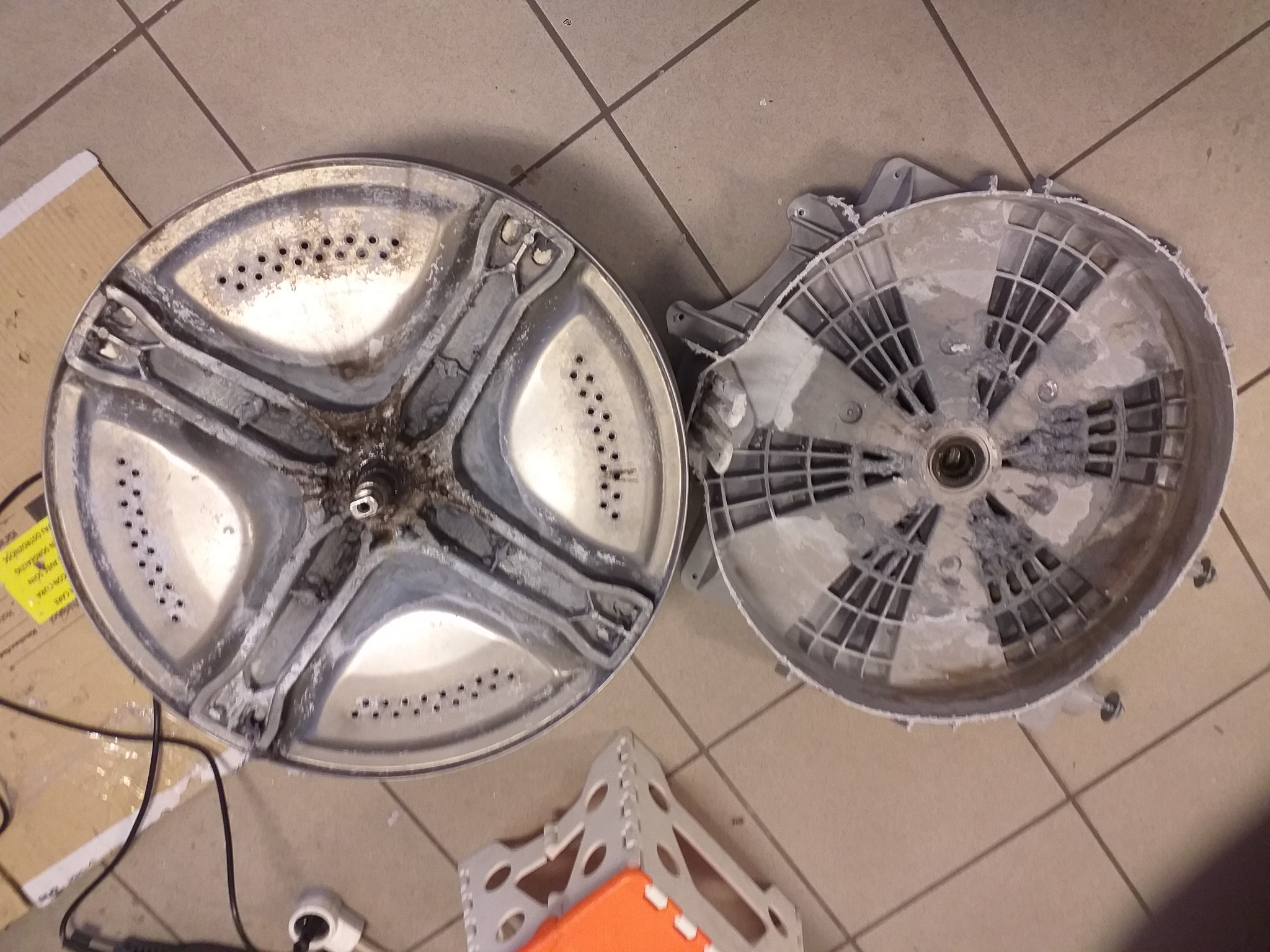 Pralka, wymiana łożysk.