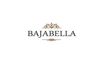Logo firmy Bajabella z ozdobnym motywem graficznym w kolorze brązowym na białym tle.