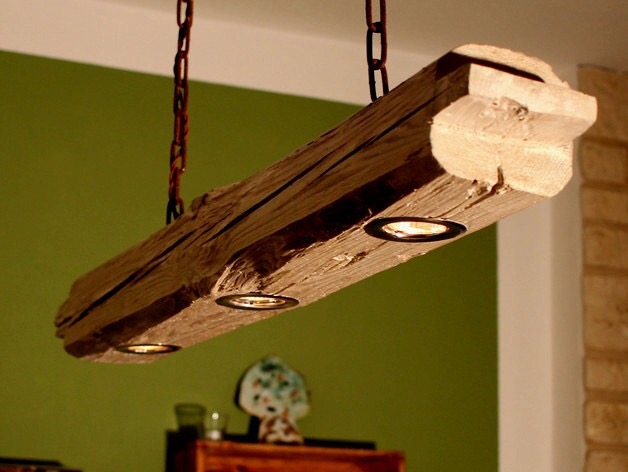 Lampa ze straej belki