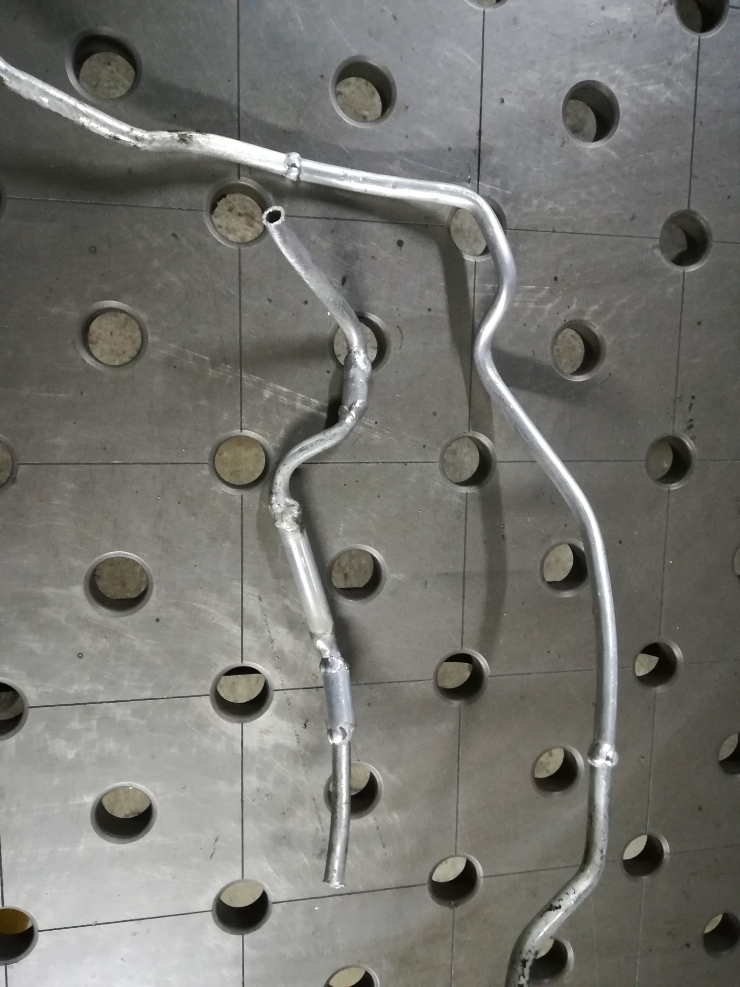 Naprawa aluminiowych przewodów klimatyzacji samochodowej