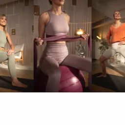 Kolaż trzech ujęć kobiety ćwiczącej w sportowym stroju: rozciąganie nogi w wykroku, siedzenie na piłce z taśmą oporową, przysiad szeroki z rękami na biodrach.