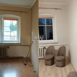 Porównanie pokoju przed i po odświeżeniu: ściany po lewej częściowo przygotowane do malowania, po prawej pomalowane na jasny odcień szarości, widoczne dwa krzesła i fragment sofy.