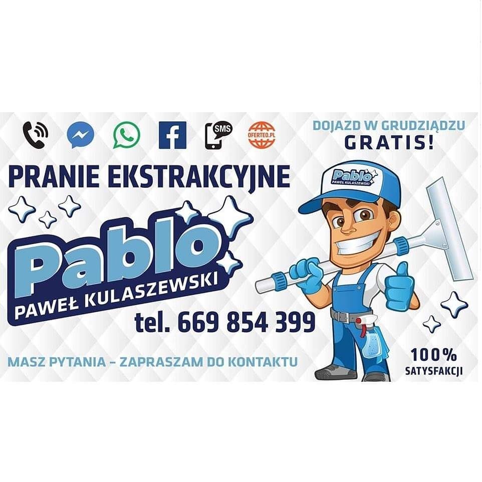 Ilustracja reklamowa firmy Pablo Paweł Kulaszewski oferującej pranie ekstrakcyjne, z uśmiechniętym rysunkowym pracownikiem w niebieskim kombinezonie trzymającym narzędzie do czyszczenia, informacją...