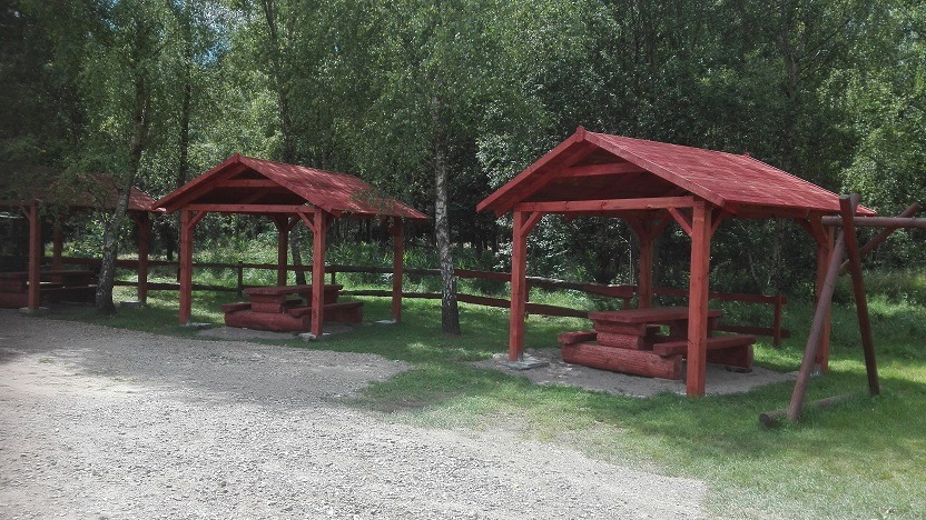 Wykonujemy Wiaty , Altany , Ławo stoły , całą infrastrukturę turystyczno-leśną