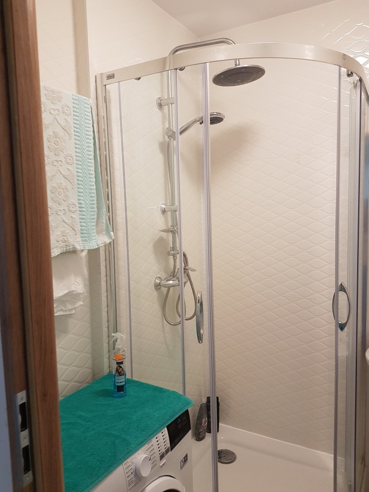 Łazienka w mieszkaniu na os. Niepodległości