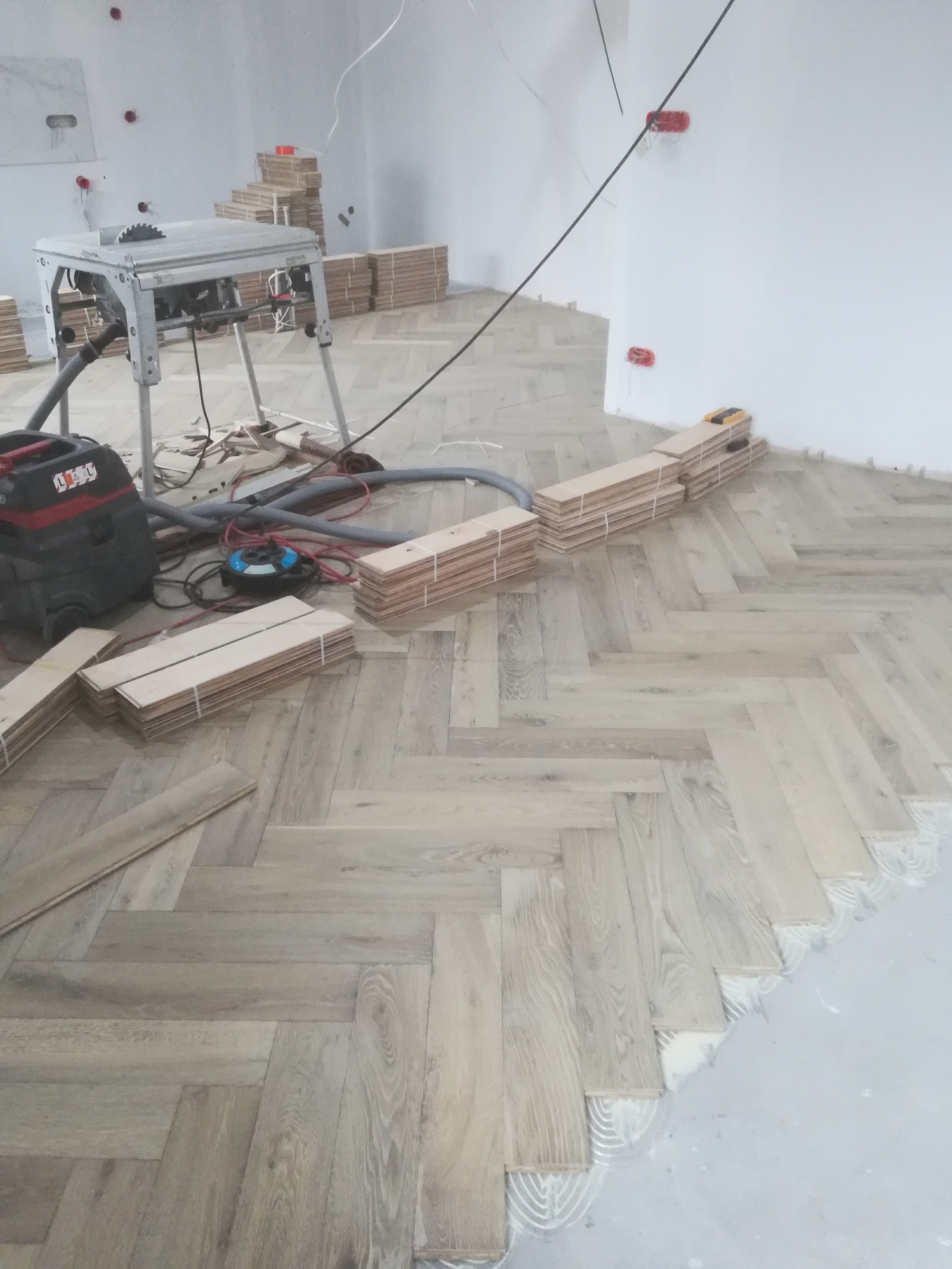 Jodełka tradycyjna, dąb palony