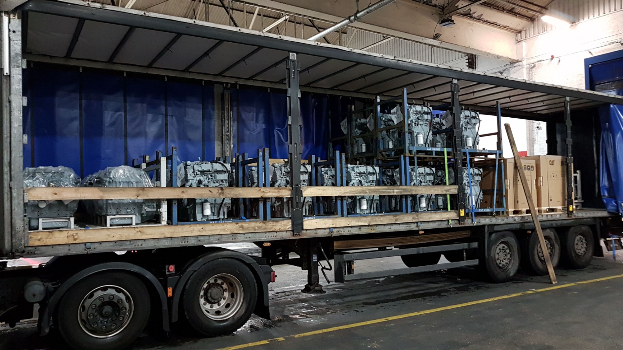 Firanka z otwieranym dachem