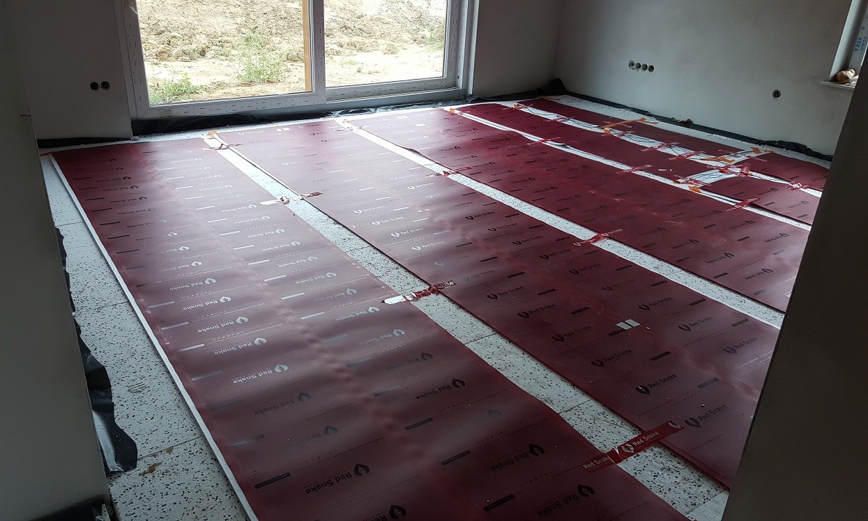 Ogrzewanie podłogowe folią grzewczą Red Snake