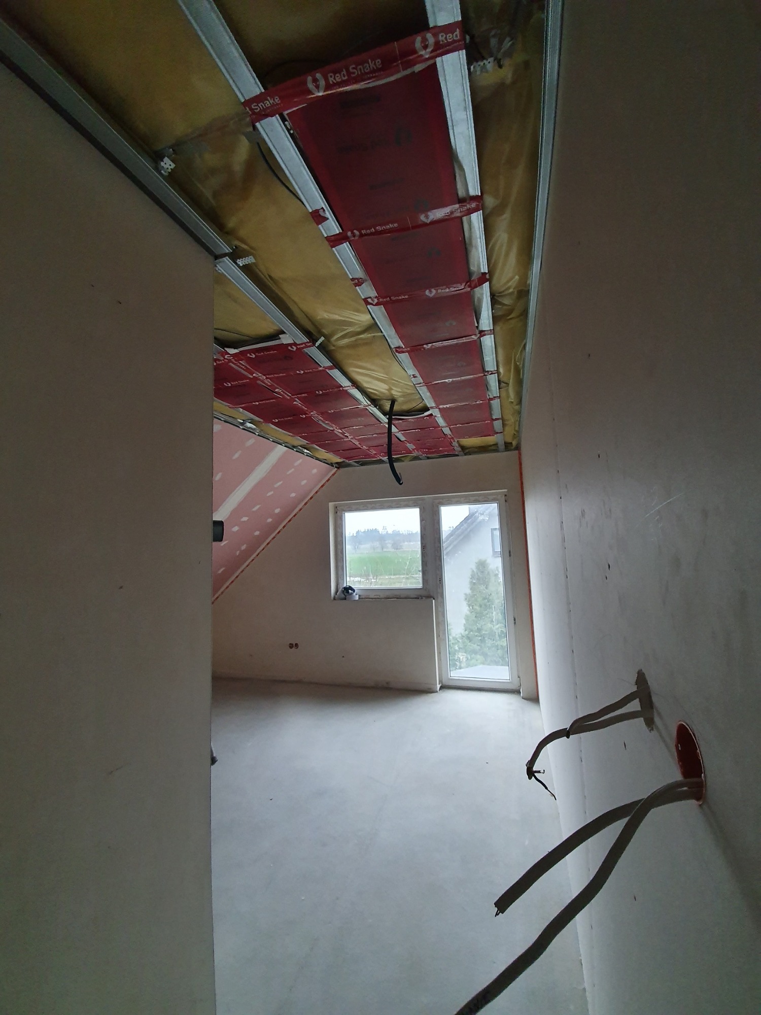 Ogrzewanie sufitowe folią grzewczą Red Snake