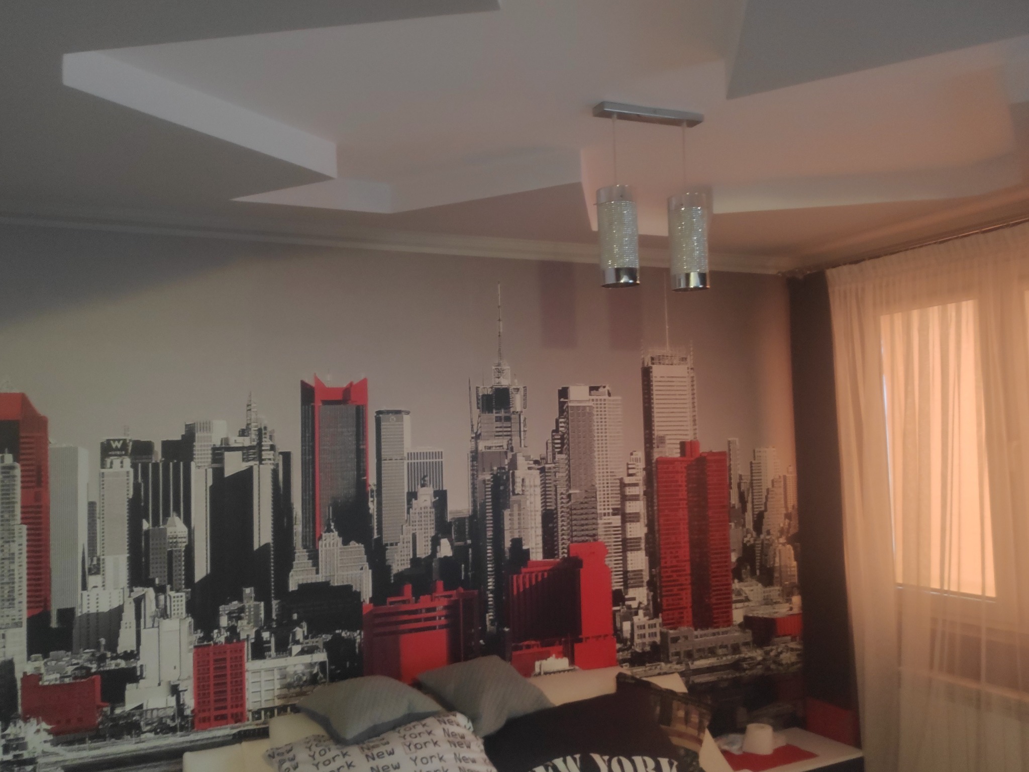 Sufit podwieszony w dowolnym wzorze i przyklejenie fototapety