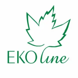 Zielone logo EKO line z konturem liścia klonu na białym tle.
