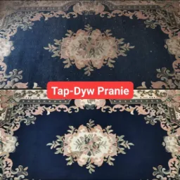 Dywan w kolorze granatowym z ornamentami, prezentujący różnicę w wyglądzie przed i po czyszczeniu, z widoczną poprawą kolorystyki i usunięciem zabrudzeń.