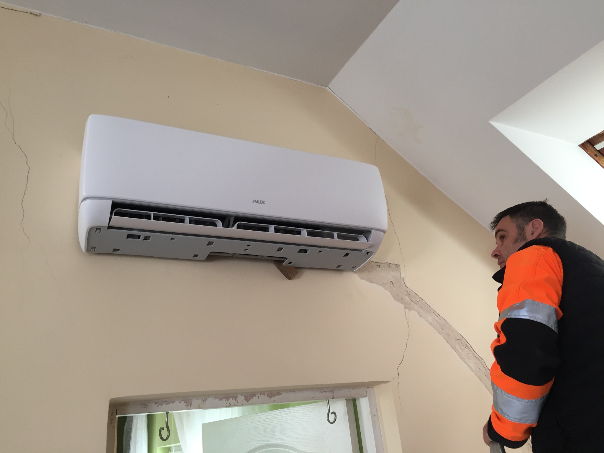 Montaż klimatyzacji AUX w Szczecinie