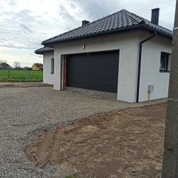 Utwardzenie wjazdu do garażu.