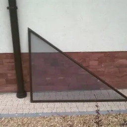 Moskitiery okienne, moskitiery drzwiowe, nietypowe kształty