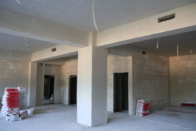 Tynki maszynowe gipsowe i cementowo wapienne