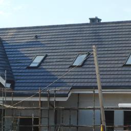 Budowa dachu i montaż pokrycia dachowego na budynku mieszkalnym (Kwidzyn)