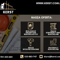 Układanka z narzędzi budowlanych: kask, poziomica, okulary ochronne, zwinięte plany architektoniczne, prezentacja oferty firmy budowlanej Kerst z numerami telefonów i adresem e-mail.