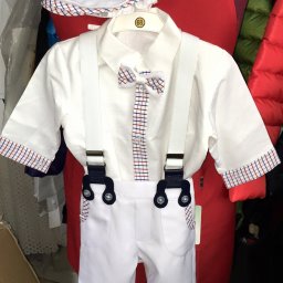 szycie odzieży dziecięcej.