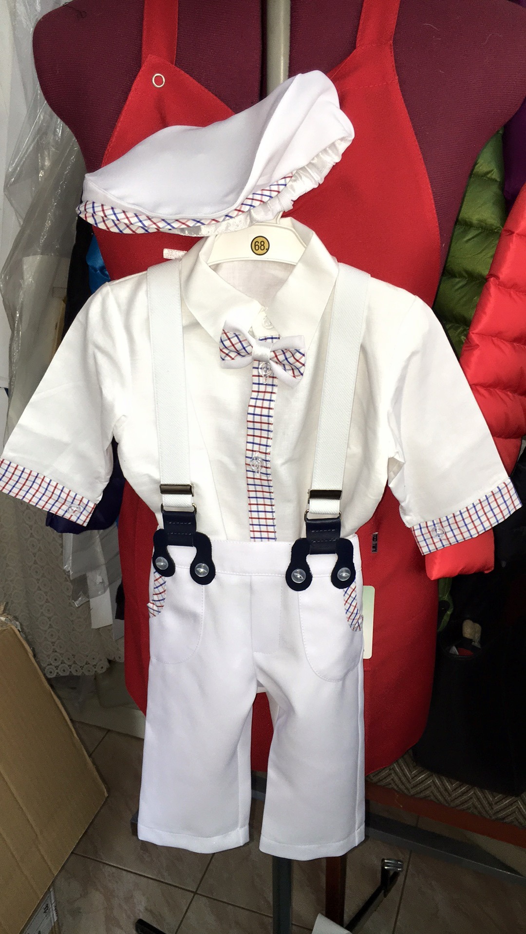 szycie odzieży dziecięcej.