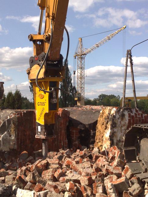 wynajem koparek gąsienicowych do 27T + osprzęt