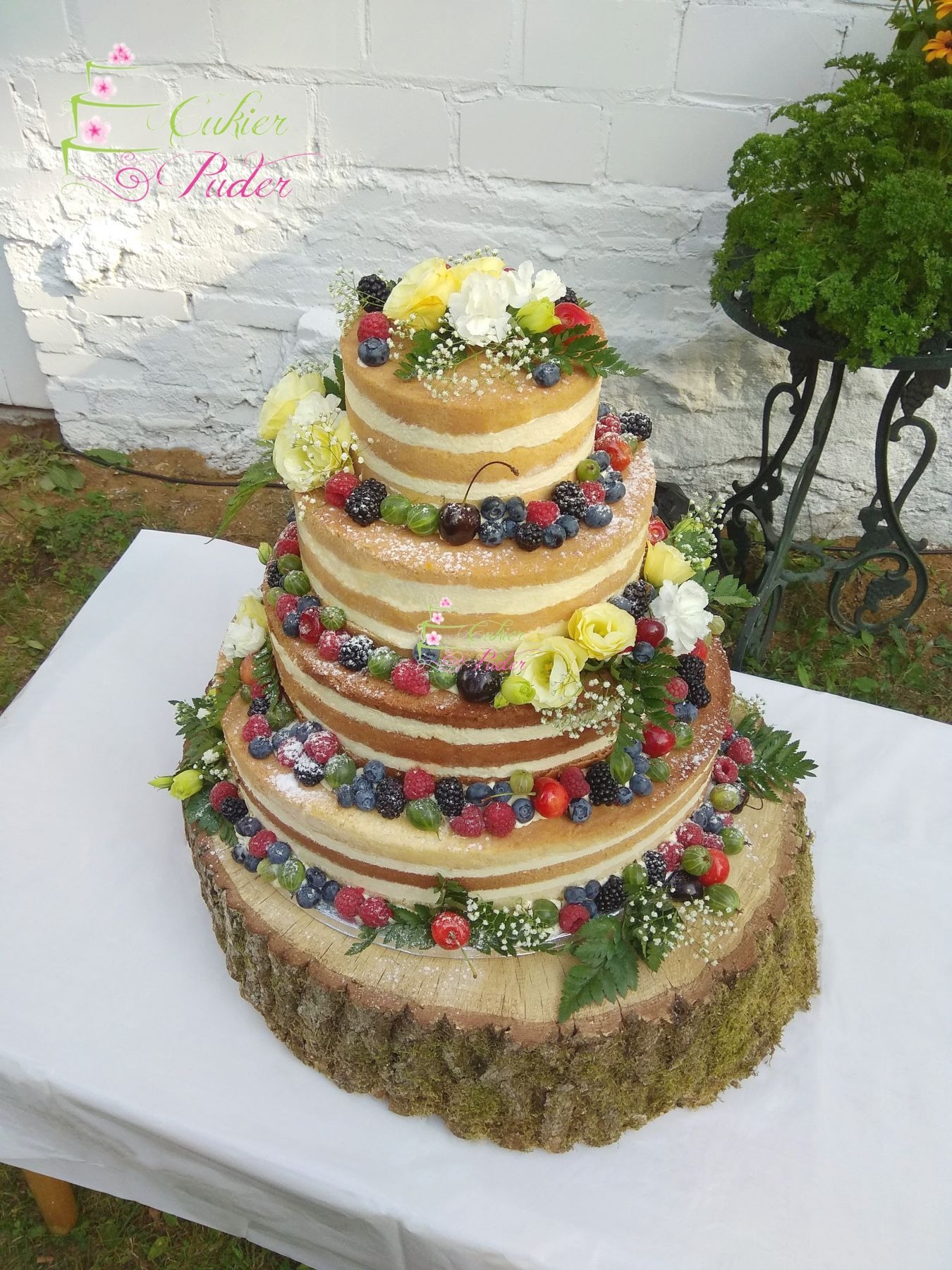 Tort naked cake