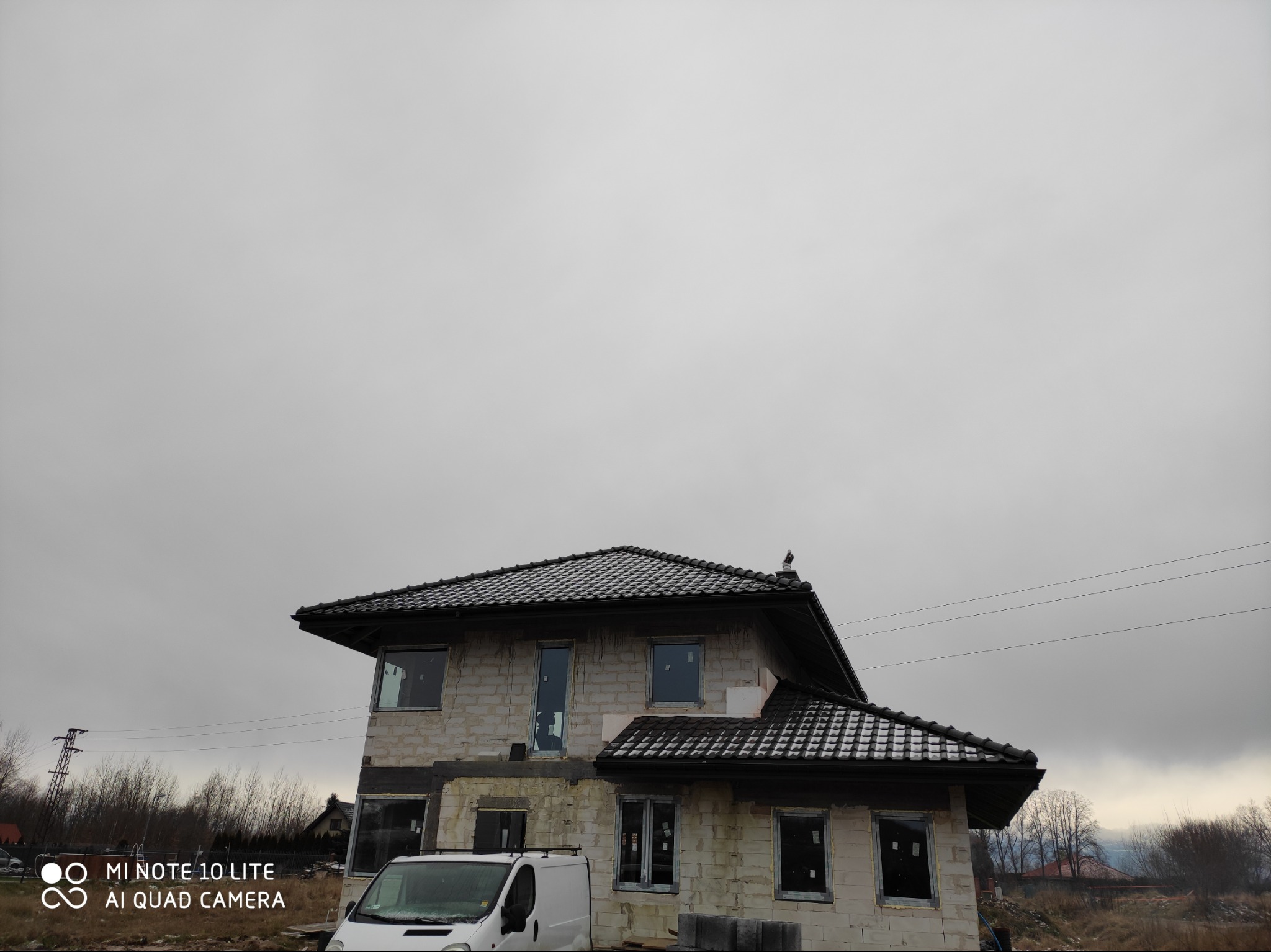 Montaż więźby, dachówki, rynny,komin,