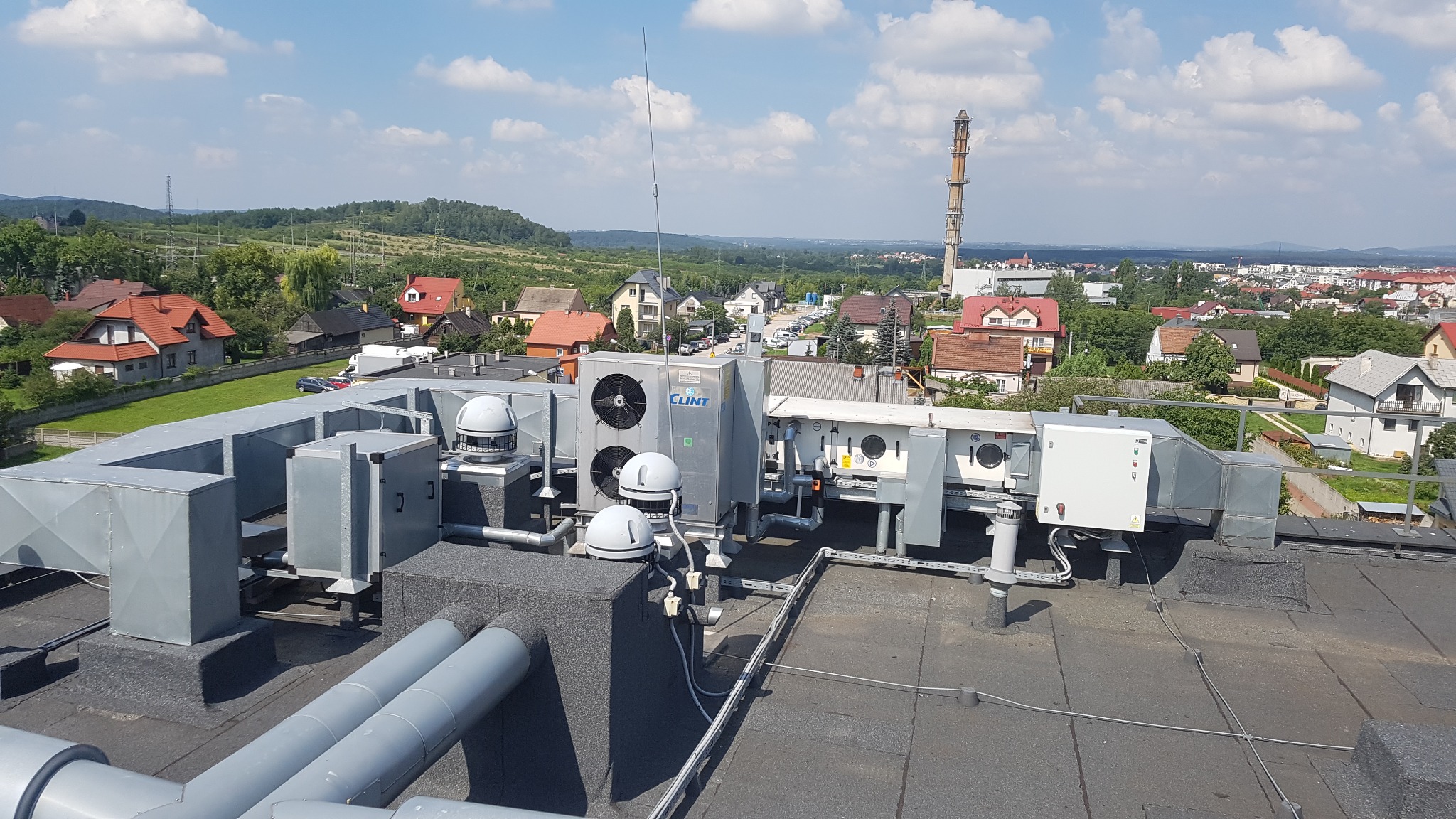 pomiar poziomu dachu na Wojewódzkim Szpitalu Zespolonym w Kielcach