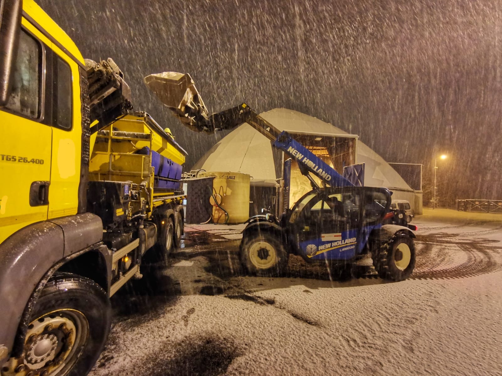 Załadunek ładowarka