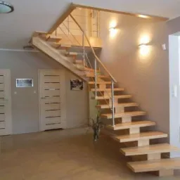 schody dębowe jesionowe bukowe