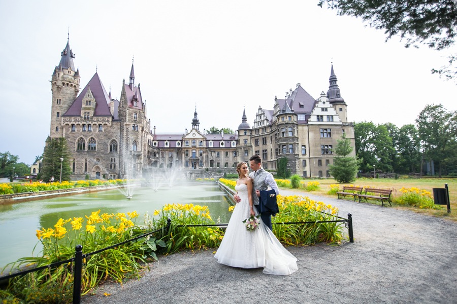 plener ślubny w Mosznej