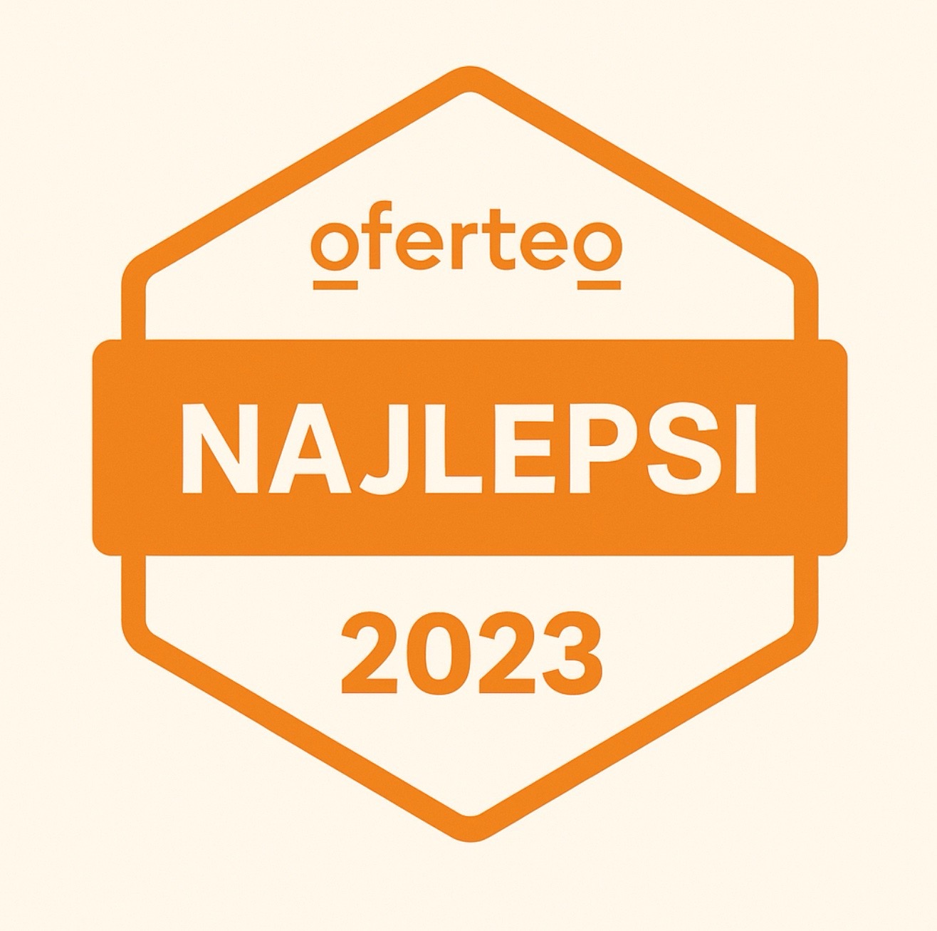 Pomarańczowa odznaka Oferteo 'Najlepsi 2023' na kremowym tle. Grafika promocyjna wyróżniająca najlepszych wykonawców w danym roku.