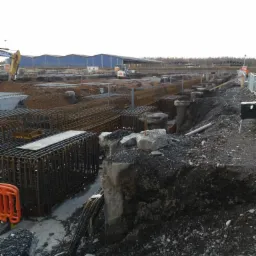 Prace zbrojarskie, szalunkowe, betoniarskie. Serwerownia dla Googla. Belgia