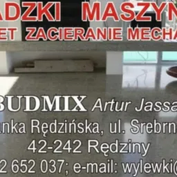 Reklama firmy BUDMIX Artur Jassak oferującej posadzki maszynowe, mixokret i mechaniczne zacieranie, z danymi kontaktowymi na tle wypolerowanej posadzki