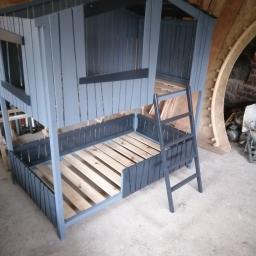 Łóżko piętrowe dla dzieci 