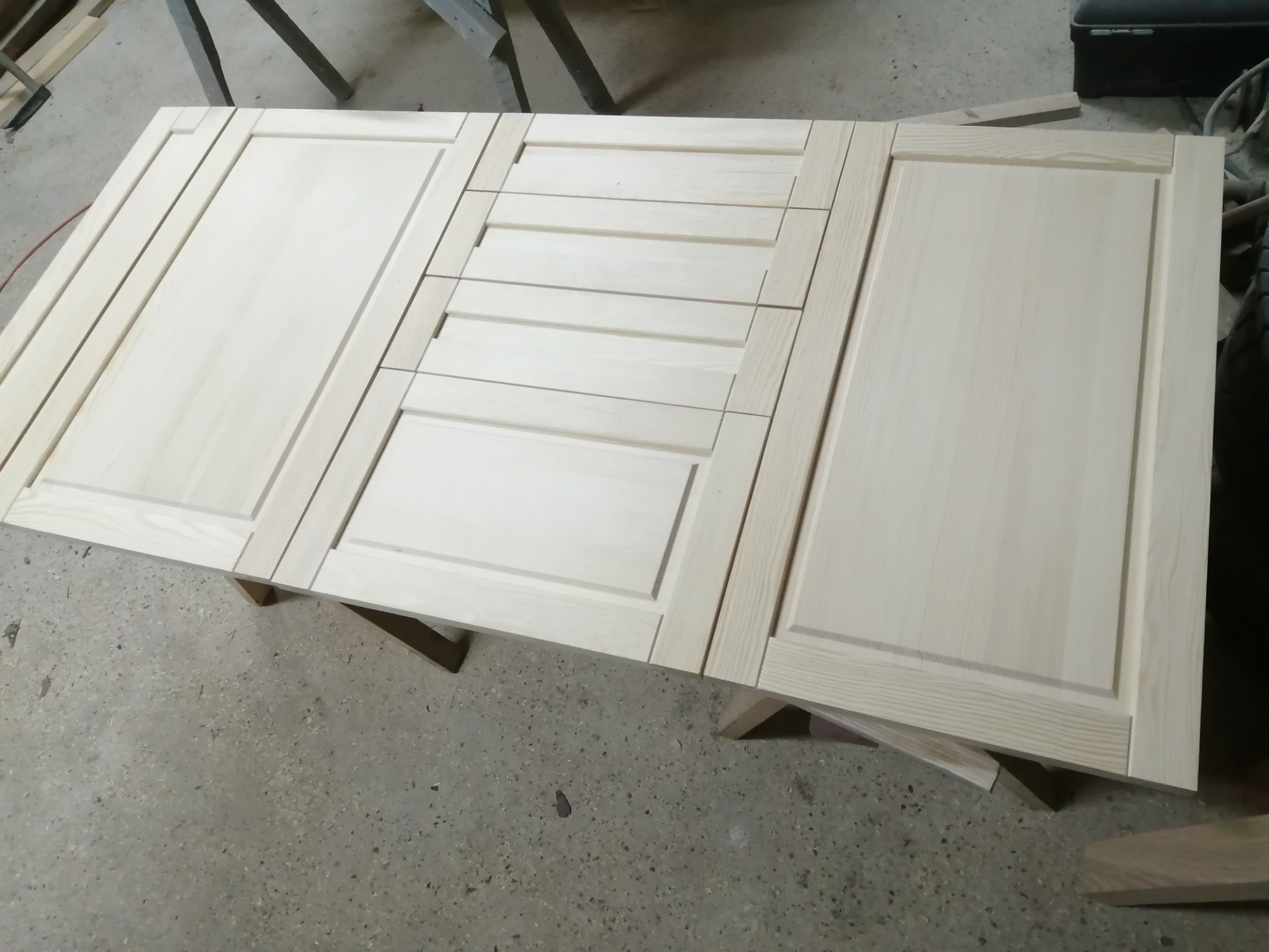 Fronty kuchenne z litego drewna