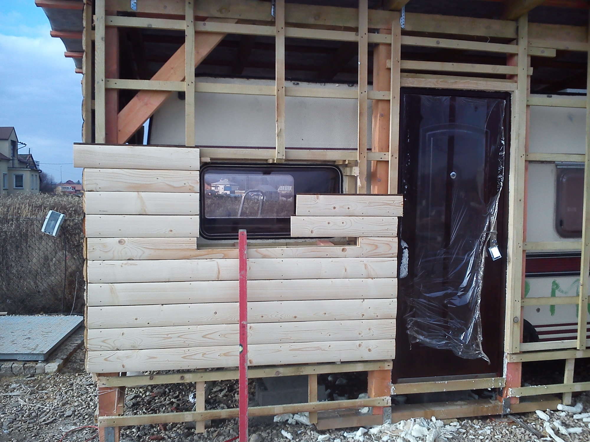 Obłożenie deską elewacyjną.