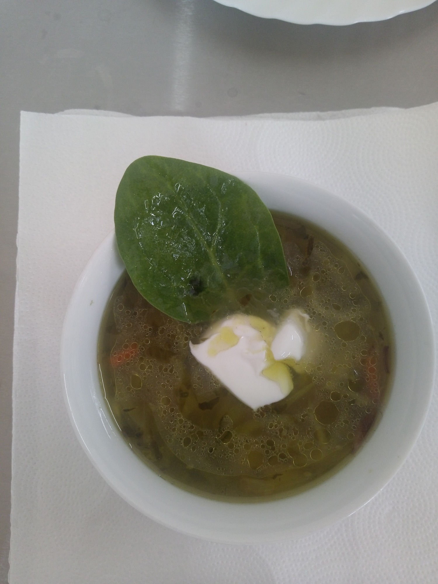 zupa szczawiowa ze śmietaną.