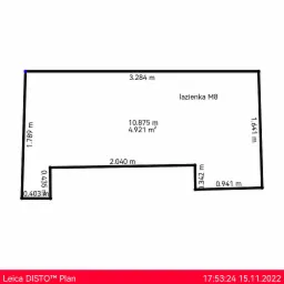 Szkic architektoniczny łazienki M8 z wymiarami w metrach, wygenerowany przez Leica DISTO Plan, datowany na 15.11.2022, przedstawiający plan pomieszczenia z uwzględnieniem wnęki.