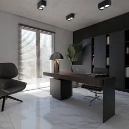 Nowoczesne biuro domowe z biurkiem z ciemnego drewna, czarnym krzesłem obrotowym, lampą w stylu retro, laptopem Apple i książkami, na tle okna z żaluzjami i czarnej zabudowy meblowej.