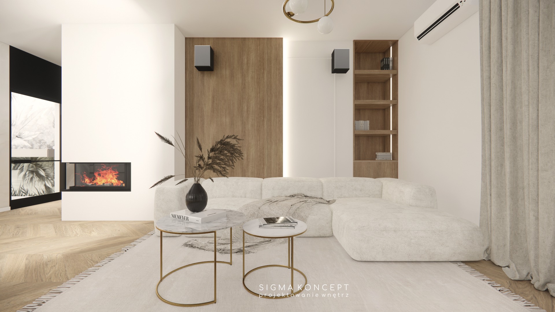 Jasny salon z kominkiem, drewnianą ścianą, półkami z podświetleniem, kremową sofą modułową i okrągłymi stolikami kawowymi z marmurowymi blatami na złotych nogach.