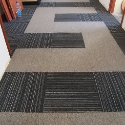 FLOOR-POL - Wykładzina dywanowa w budynku biurowym