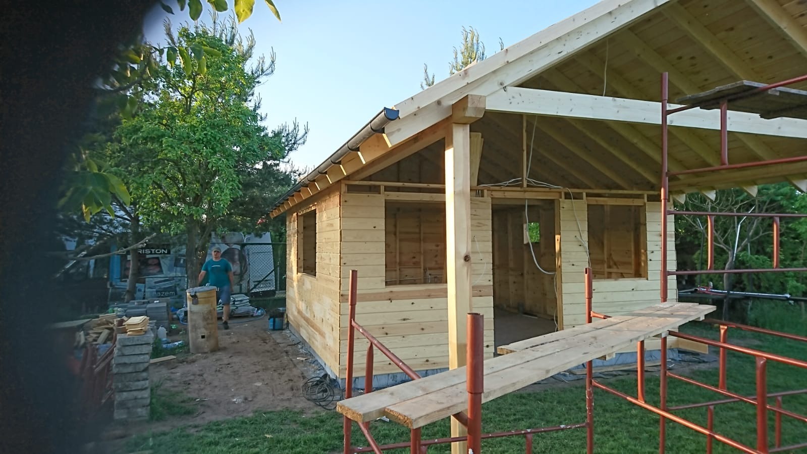 Domek letniskowy w technologii szkieletowej. Stan surowy otwarty.