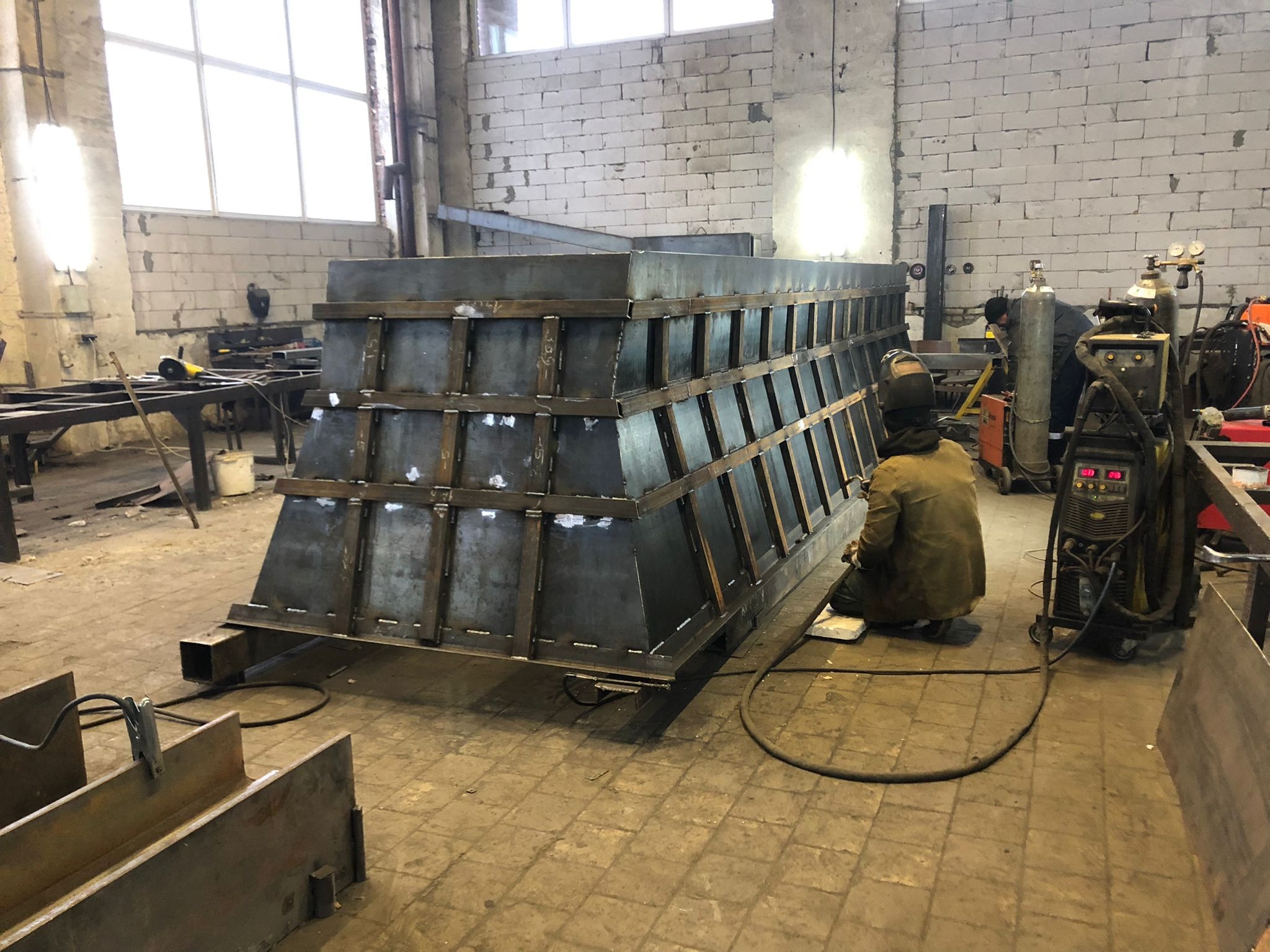 Niestandardowe konstrukcje stalowe przemysłowe